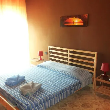 Bed 21 * Bari